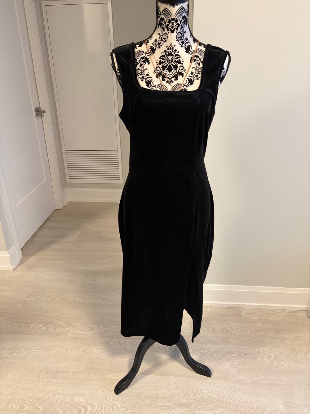 SHEIN Black Velvet Midi Dress with Square Neck